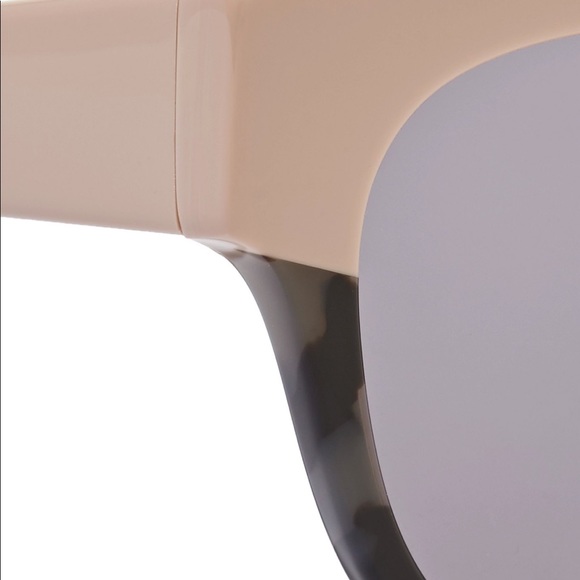 Stella McCartney’s D Frame Chain Trimmed  🕶 - Picture 5 of 7